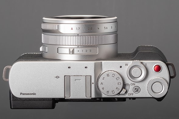 پاناسونیک LUMIX L10: احیای یک افسانه در بازار دوربین‌های کامپکت لوکس