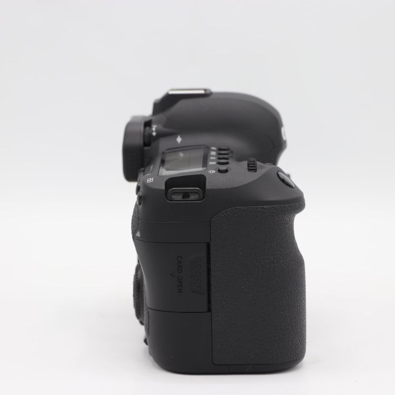 تعمیر دوربین کانن Canon EOS 77D: راهنمای جامع مشکلات و تعمیرات