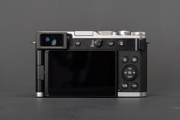 پاناسونیک LUMIX L10: احیای یک افسانه در بازار دوربین‌های کامپکت لوکس
