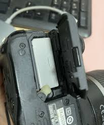 علت باد کردن باتری دوربین کانن — راهنمای کامل، علمی و کاربردی