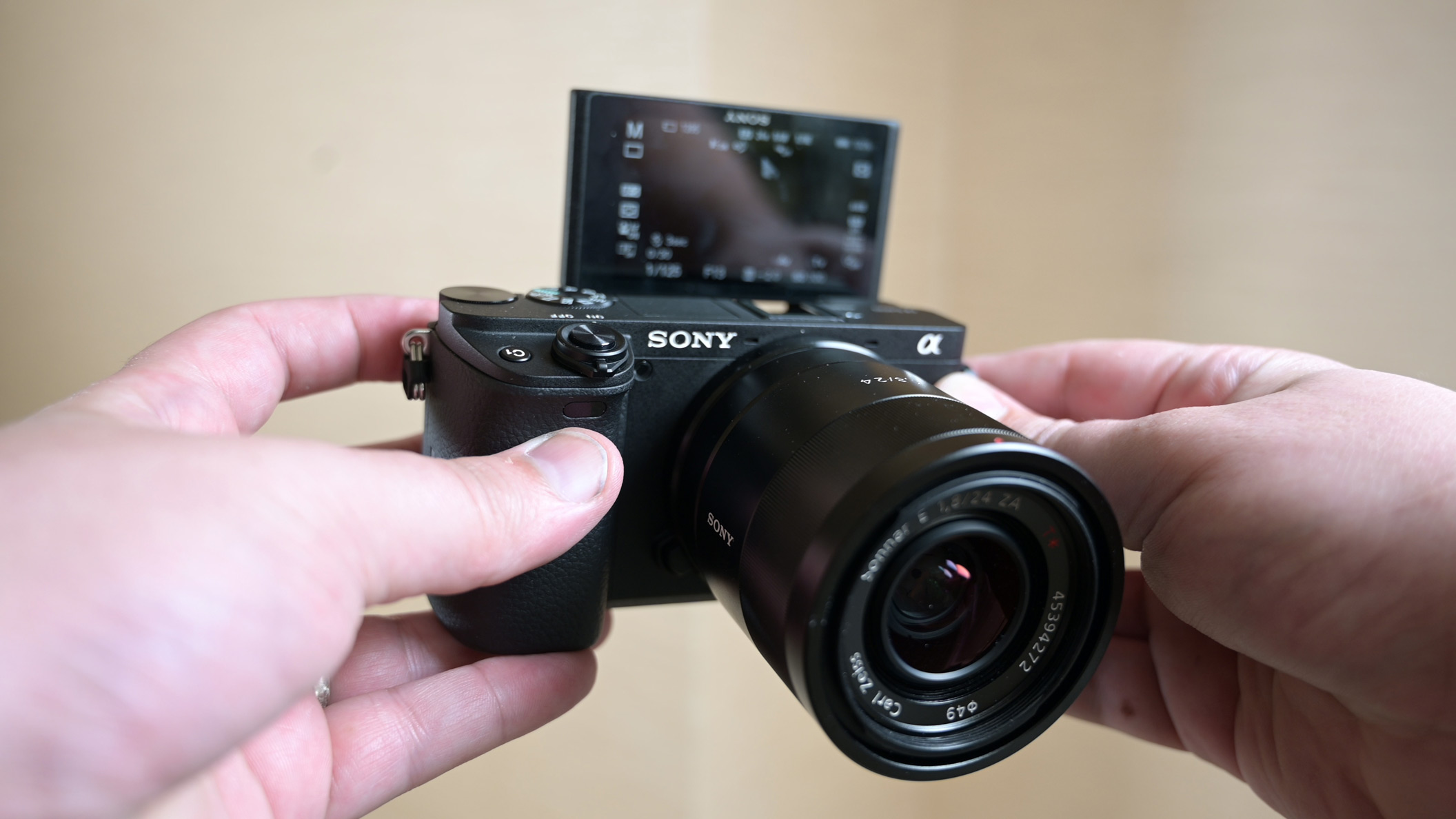 تعمیر دوربین سونی Sony a6400