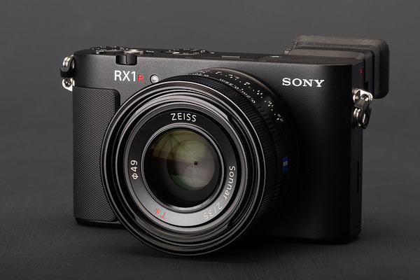 نقد و بررسی کامل دوربین سونی Sony DSC-RX1R III